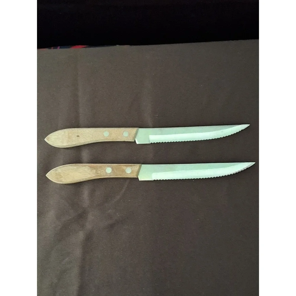 Vintage Pair‎ Of Serated Steak Knives  Made In Japan. Stainless Steel Lot Of 2